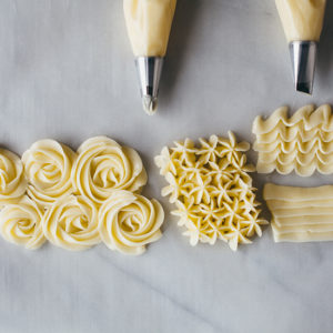 Cover photo for Monday Mania: Cake Decorating